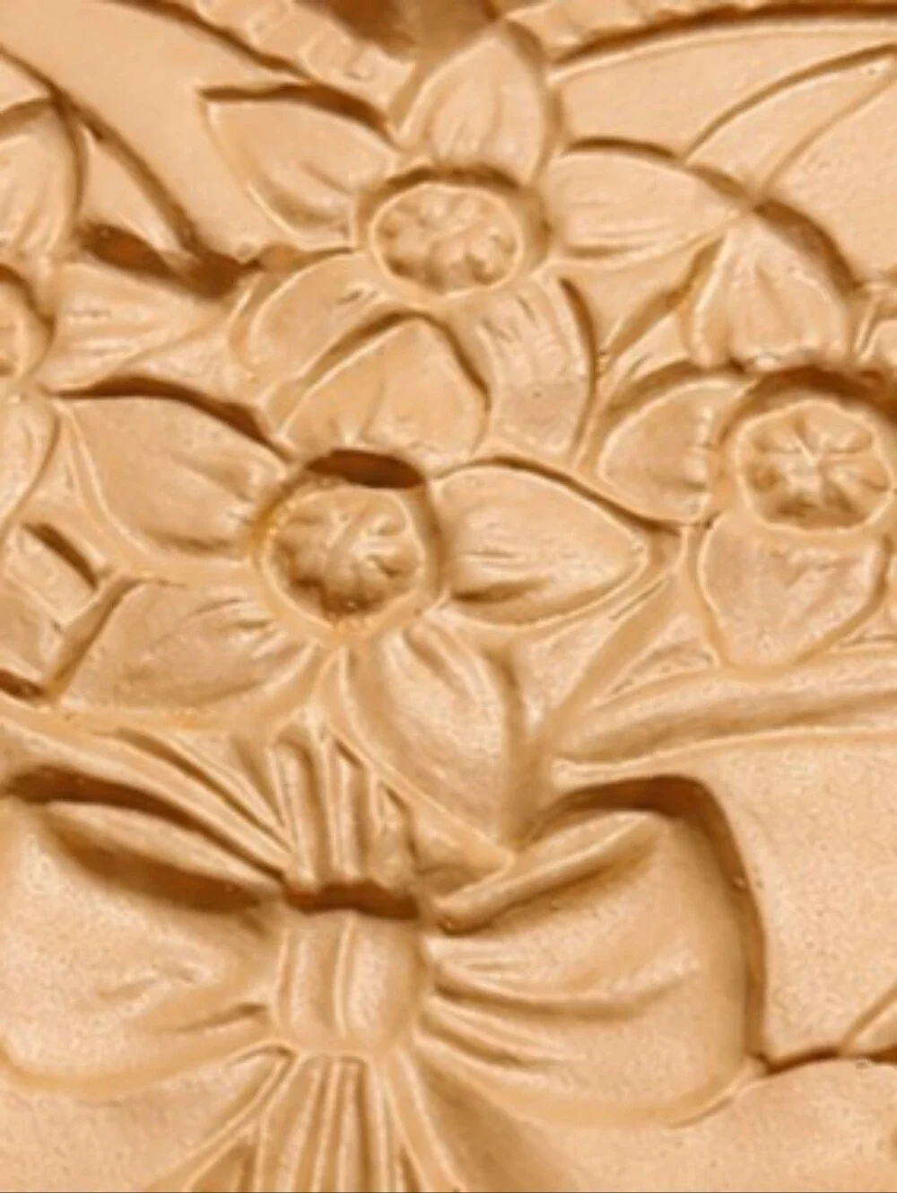 Brown Bag Cookie Art Heart-Shaped Daffodil Cookie Mold 1990